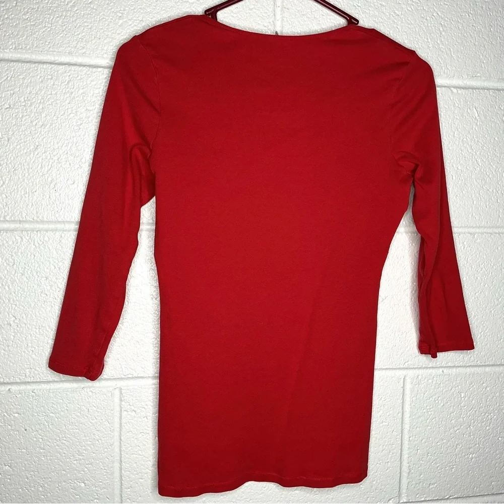 < VS Tee Shop Red V-Neck Women's Top > - Picture 5 of 5